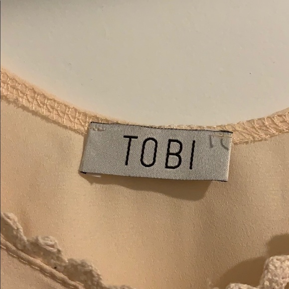 White/Cream Tobi Tank with Peplum hem - Picture 3 of 3